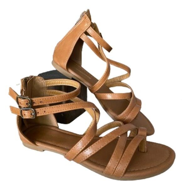 Funky Monkey Girls Brown Gladiator Style Sandal‎ NWT Sz 5 - Picture 1 of 6
